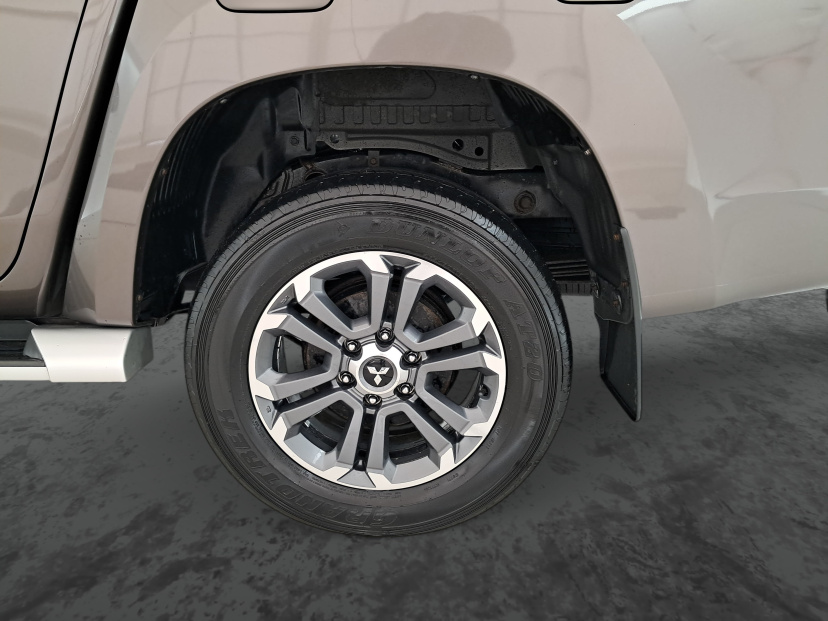 Mitsubishi L200, 2022