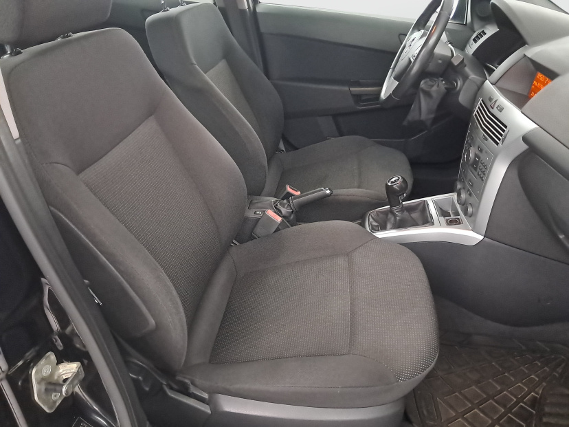 Opel Astra, 2009