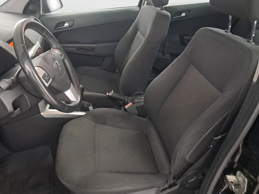 Opel Astra, 2009