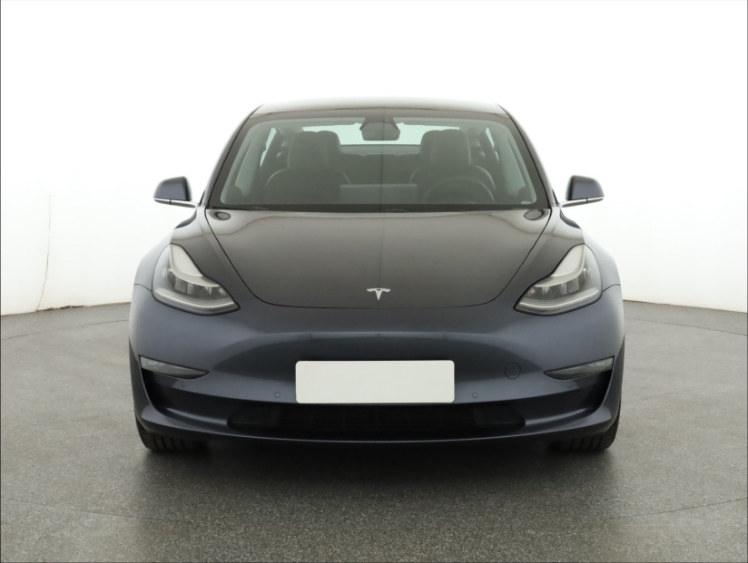 Tesla Model 3, 2019