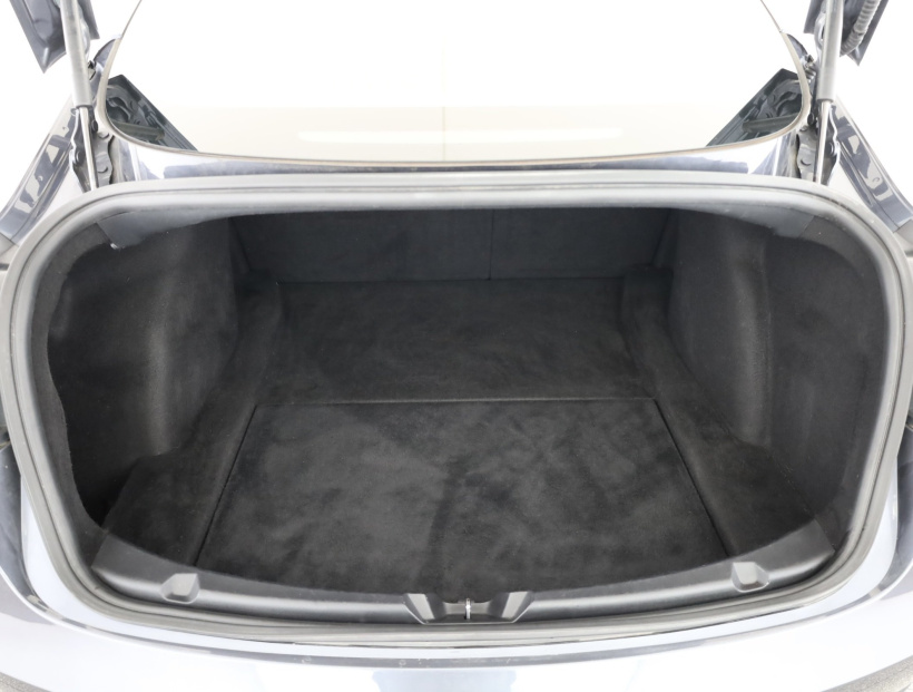 Tesla Model 3, 2019