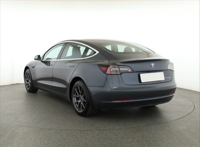 Tesla Model 3, 2019