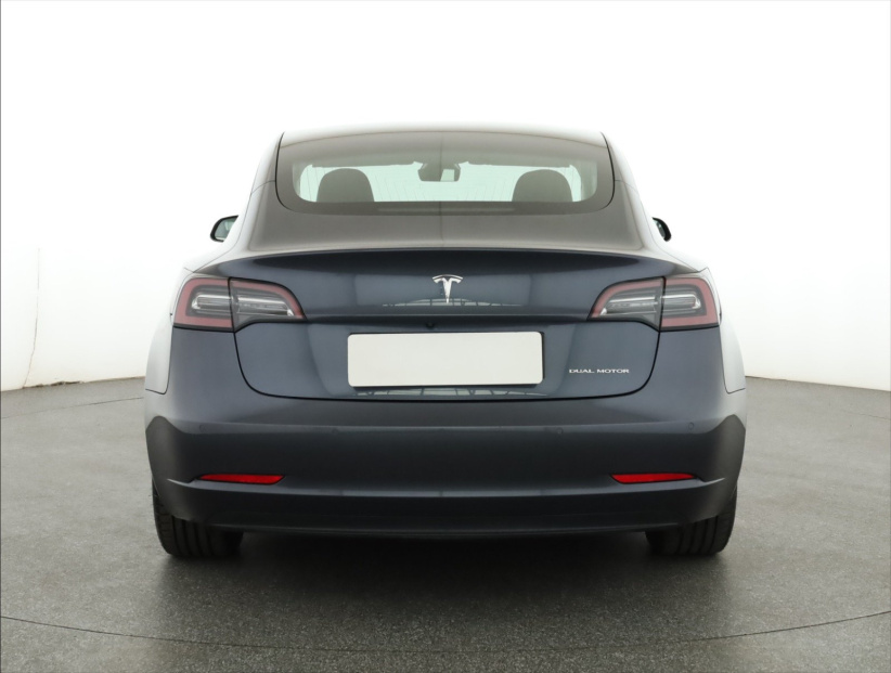 Tesla Model 3, 2019