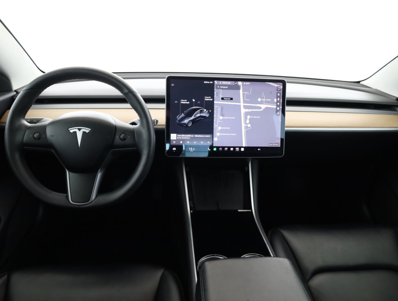 Tesla Model 3, 2019