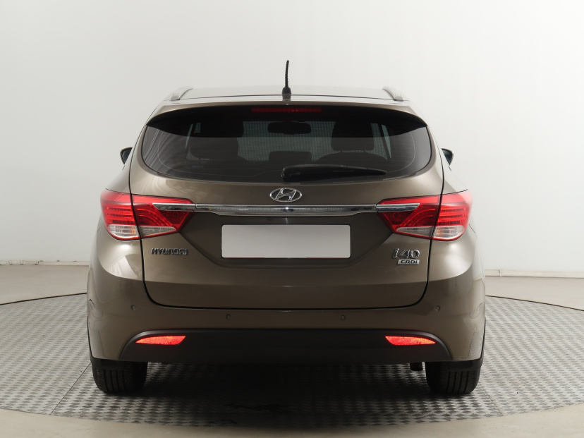 Hyundai i40, 2014