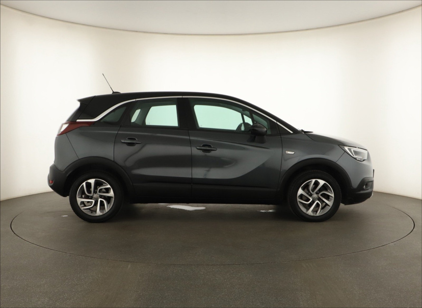 Opel Crossland, 2017