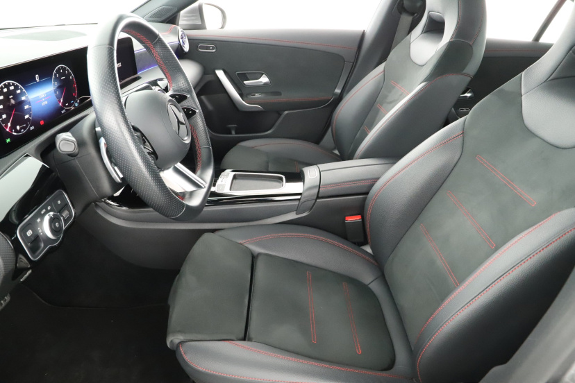 Mercedes-Benz CLA, 2025