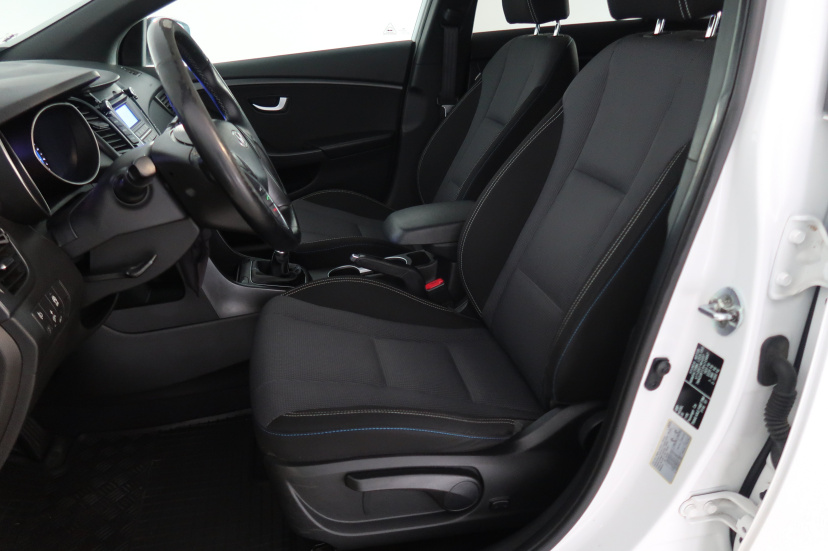 Hyundai i30, 2016