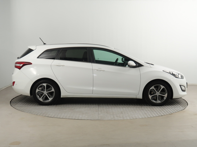 Hyundai i30, 2016