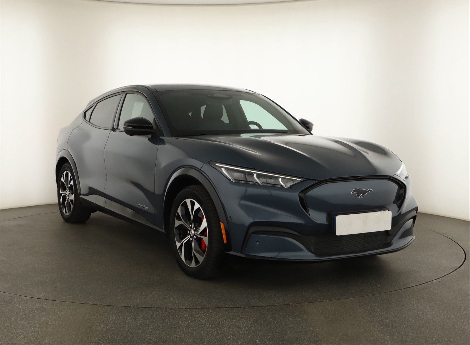 Ford Mustang Mach-E Standard Range AWD, 2021