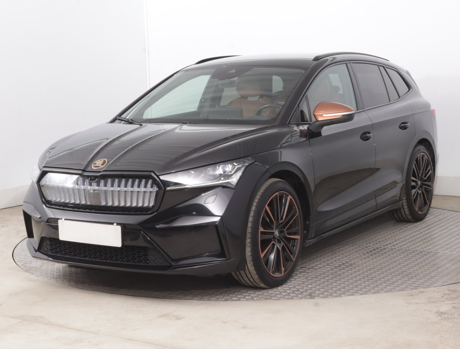 Škoda Enyaq iV 80 (82 kWh), 2021 3