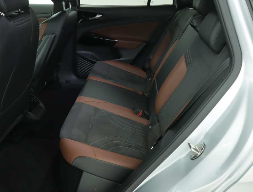Volkswagen ID.4, 2021