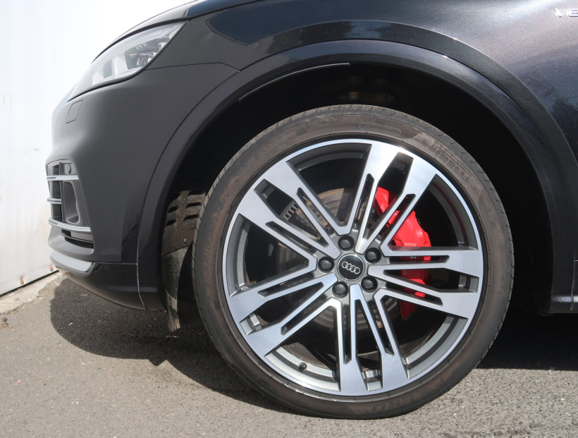 Audi SQ5, 2018