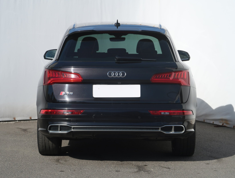 Audi SQ5, 2018