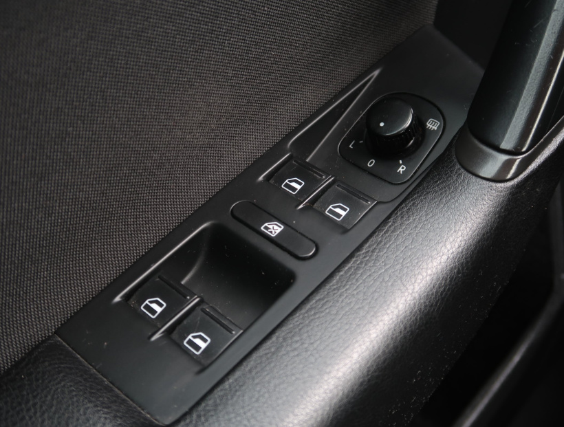Volkswagen Passat, 2011