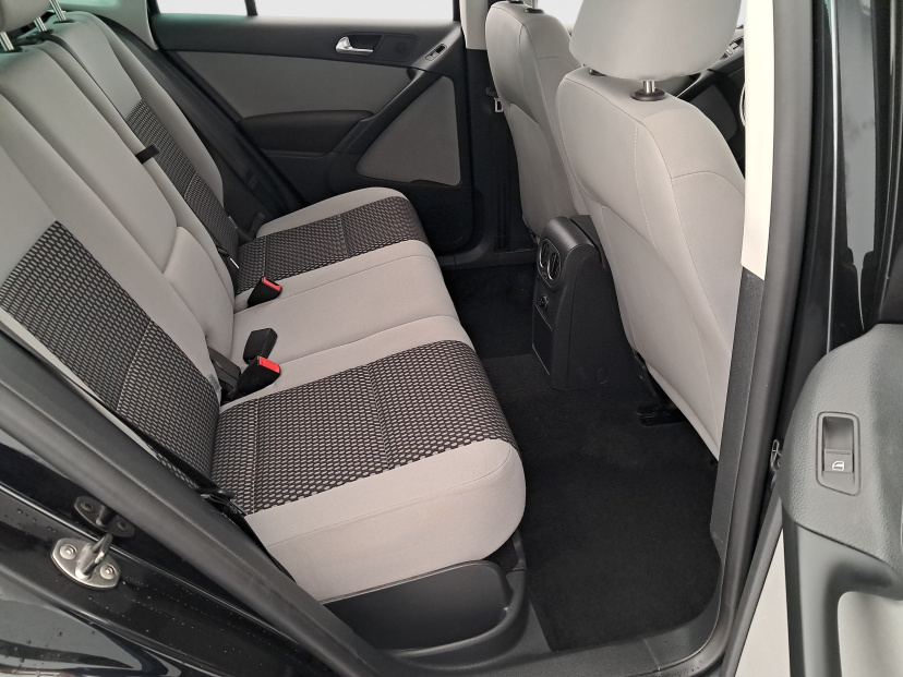 Volkswagen Tiguan, 2010