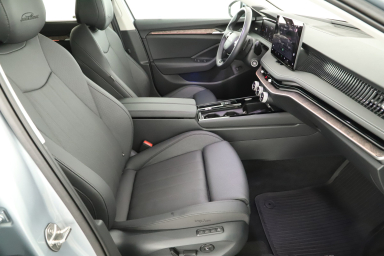 Škoda Superb - 2025