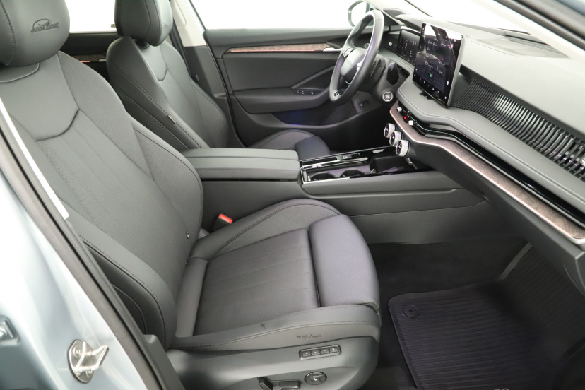 Škoda Superb, 2025