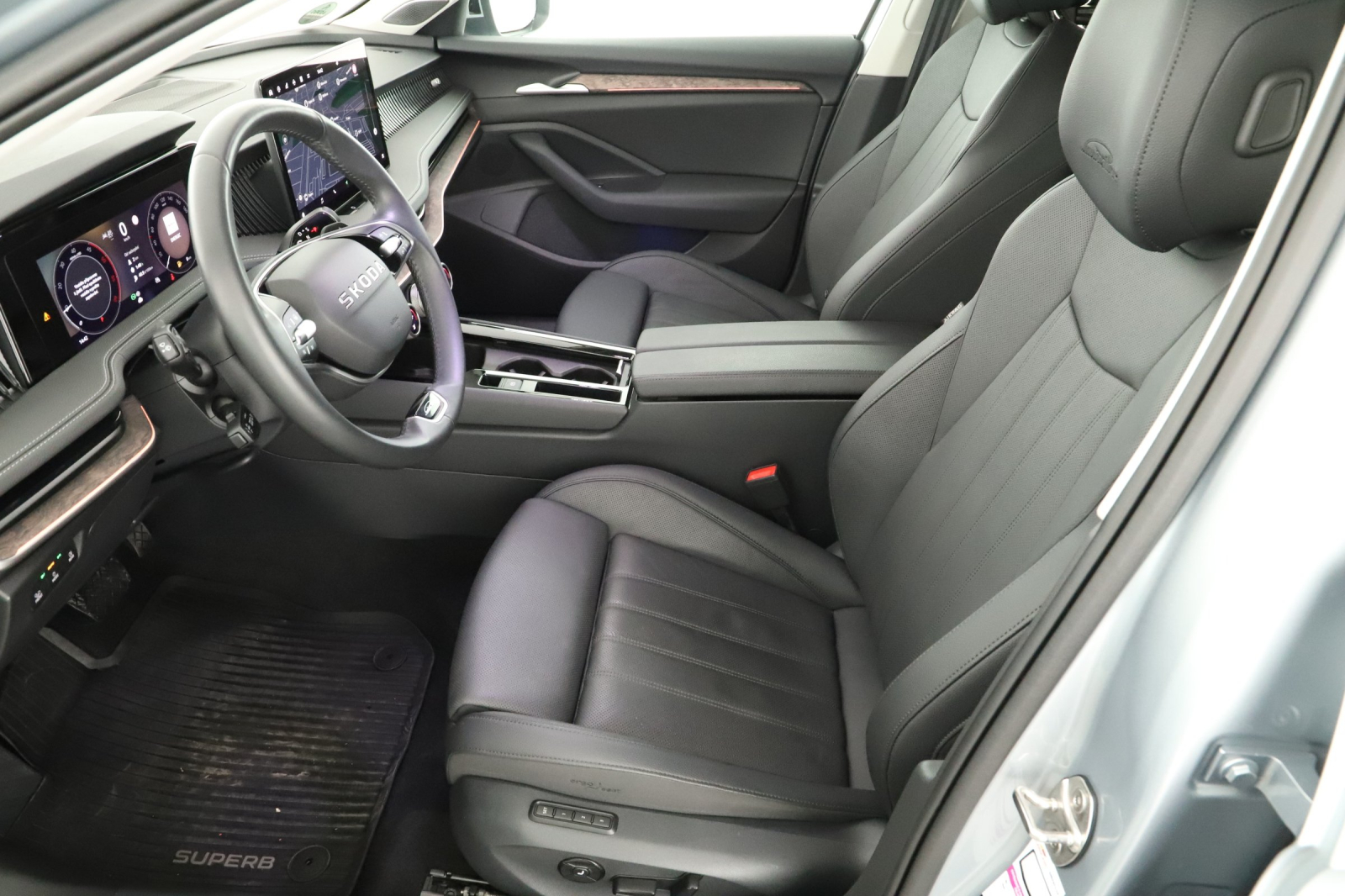 Škoda Superb - 2025