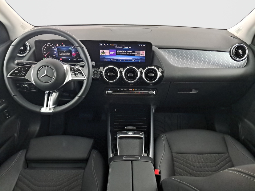Mercedes-Benz GLA, 2025