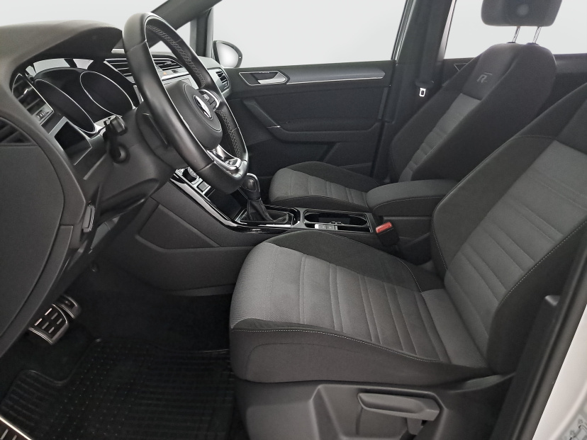 Volkswagen Touran, 2021