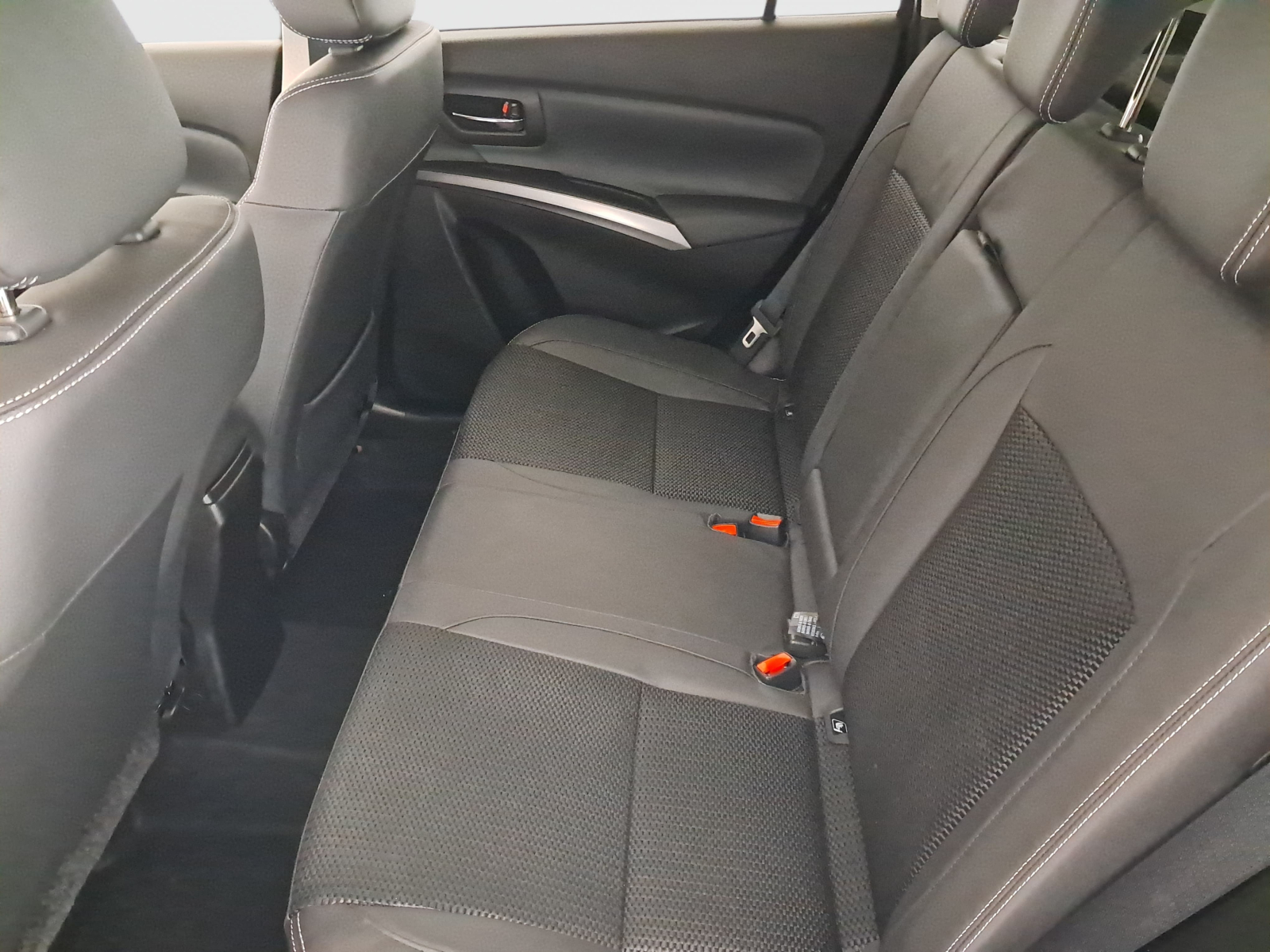 Suzuki SX4 S-Cross - 2024
