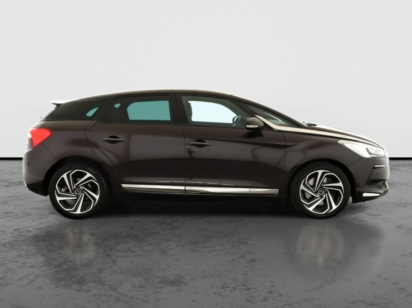 DS 5, 2015