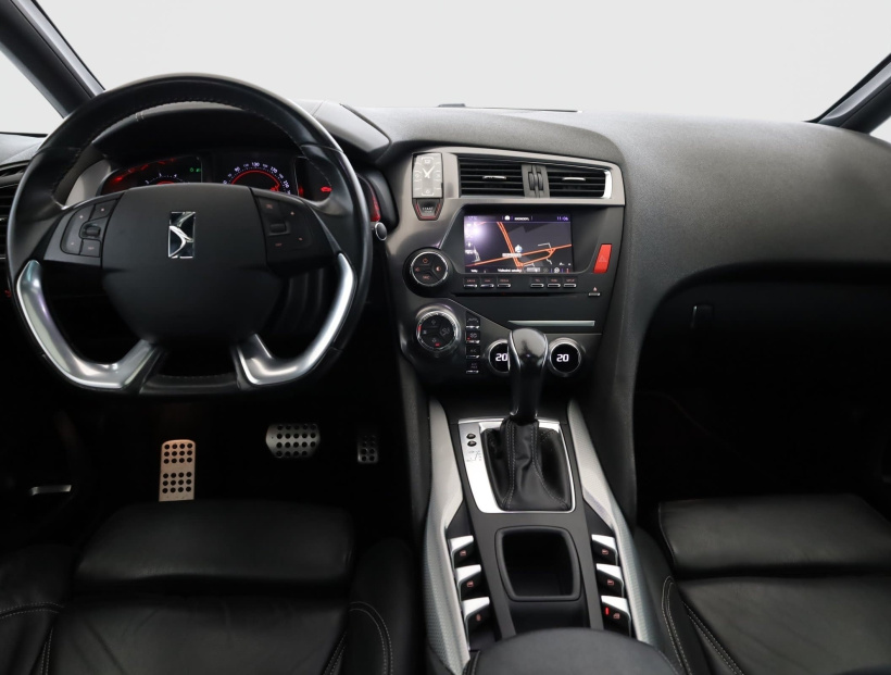 DS 5, 2015