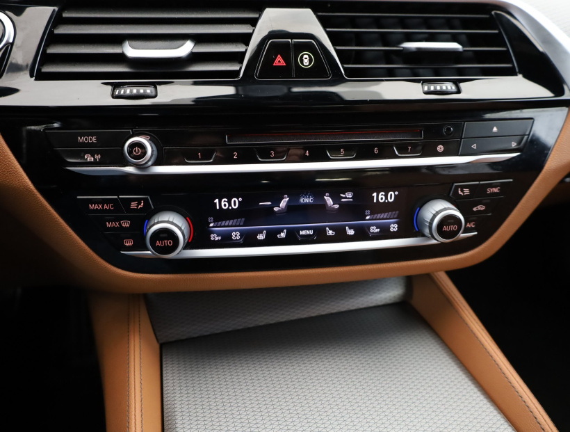 BMW 5, 2020