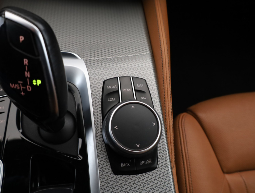 BMW 5, 2020