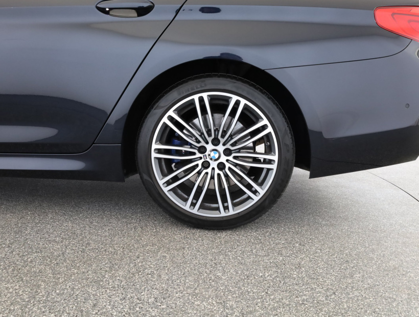 BMW 5, 2020
