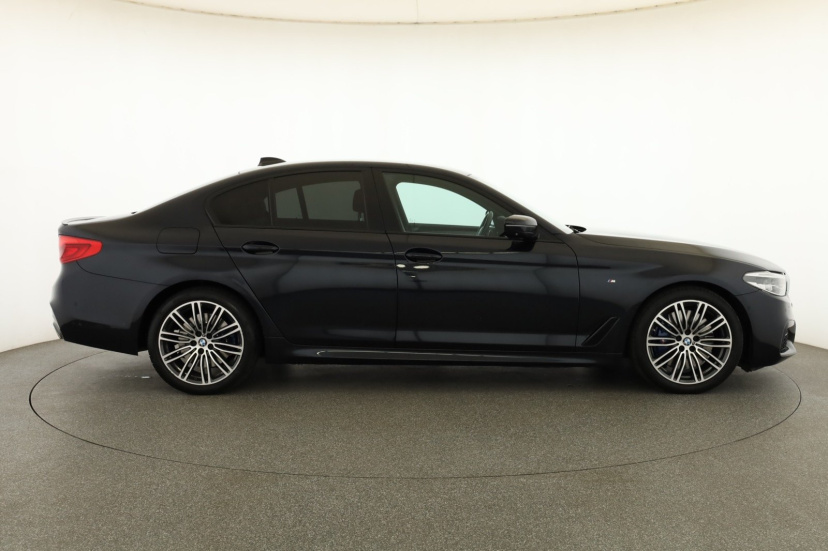 BMW 5, 2020