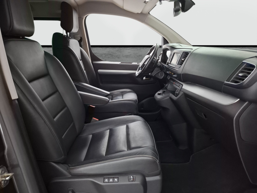 Peugeot Traveller, 2021