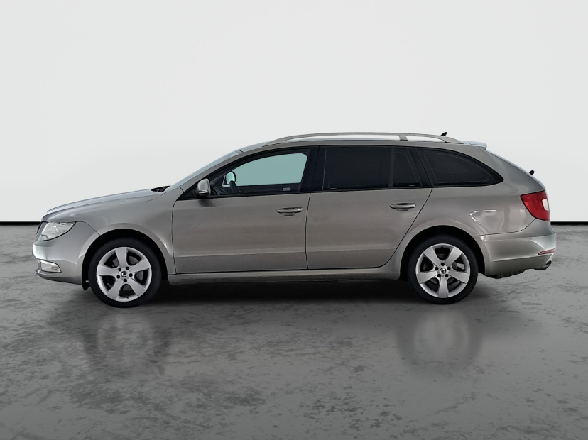 Škoda Superb, 2010