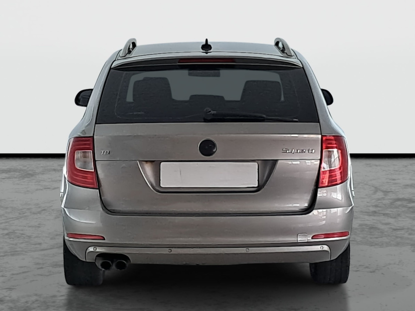 Škoda Superb, 2010