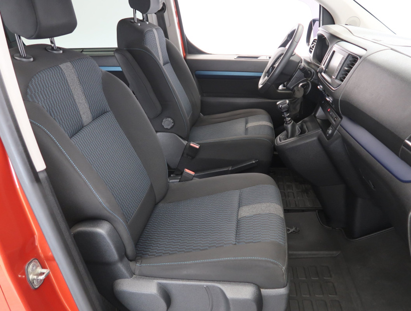 Peugeot Traveller, 2017