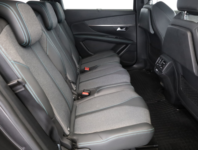 Peugeot 5008, 2021