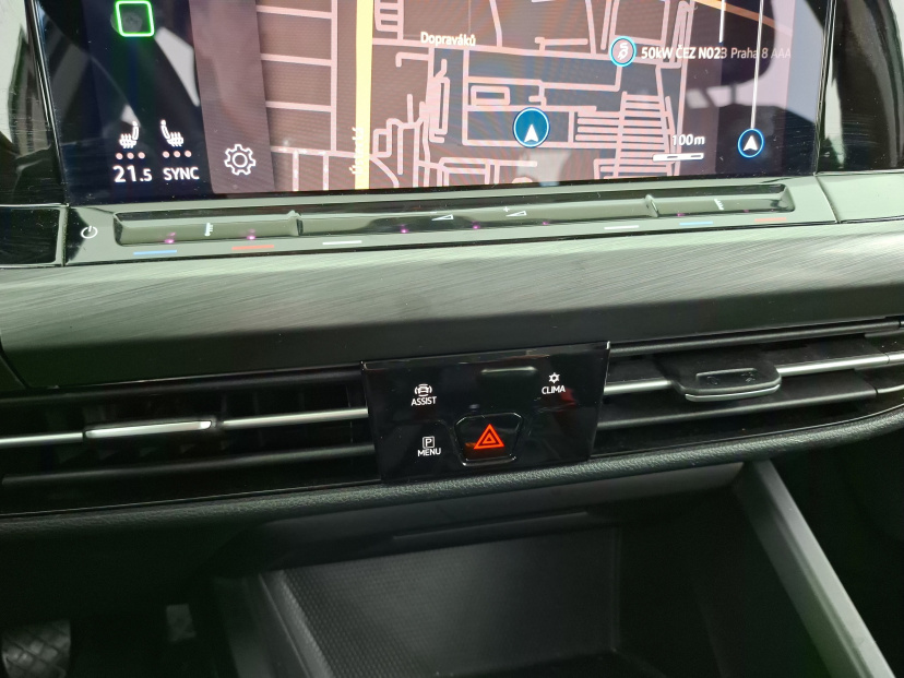 Volkswagen Golf, 2022