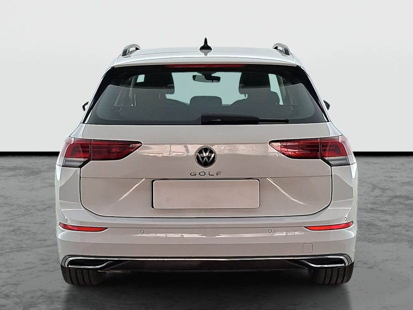 Volkswagen Golf, 2022