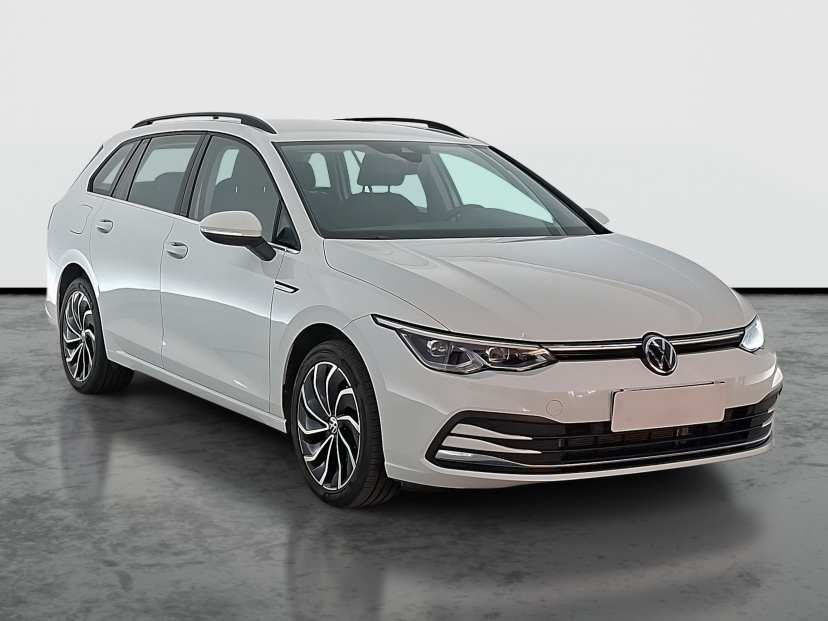 Volkswagen Golf, 2022