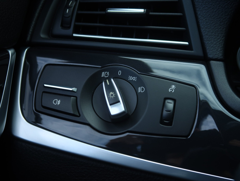 BMW 5, 2015