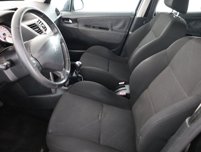 Peugeot 207, 2008
