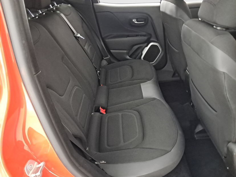 Jeep Renegade, 2015