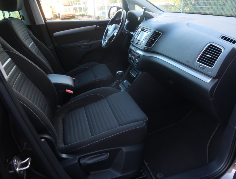 Volkswagen Sharan, 2015