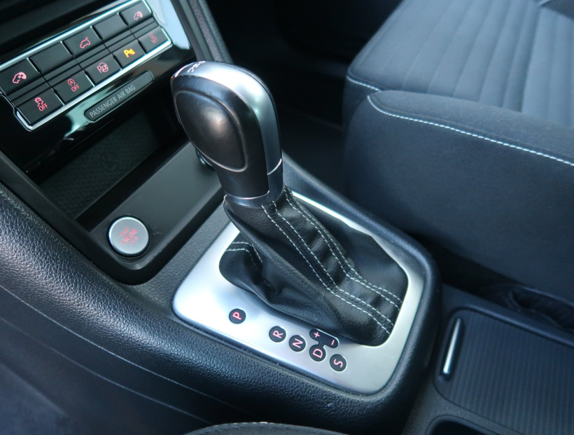 Volkswagen Sharan, 2015
