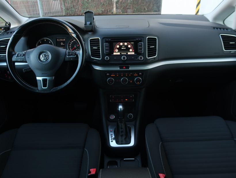 Volkswagen Sharan, 2015