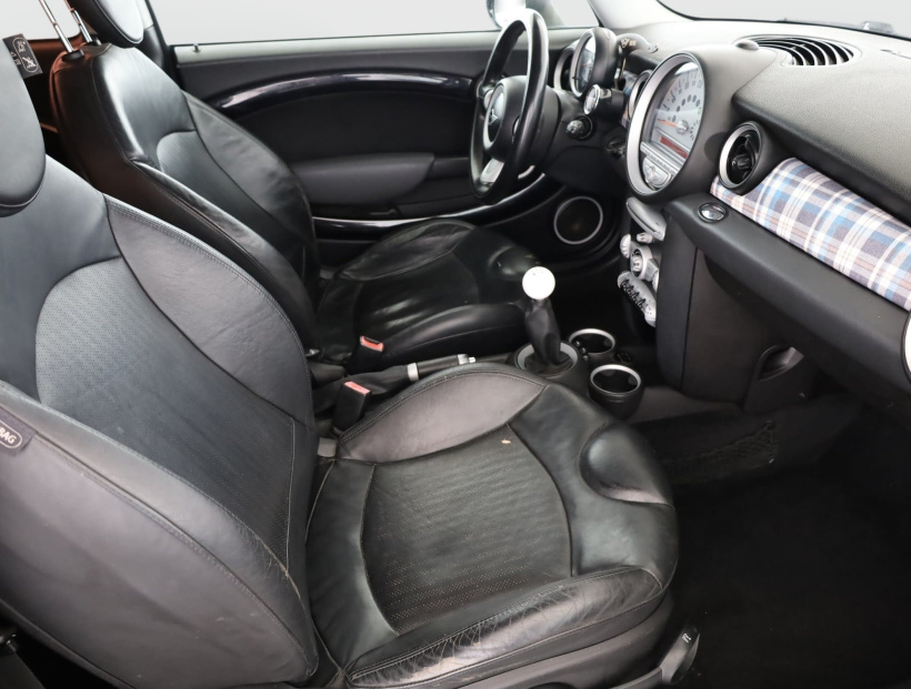 MINI Clubman, 2009