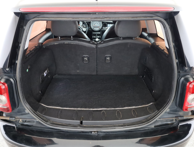 MINI Clubman, 2009