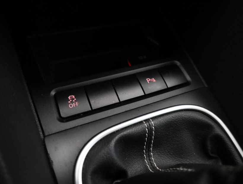 Volkswagen Golf, 2013