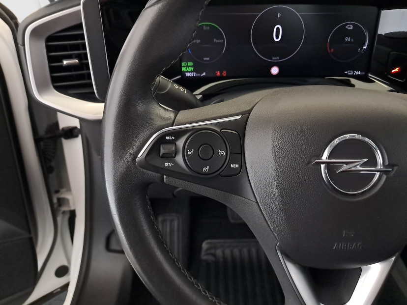 Opel Mokka-e, 2022